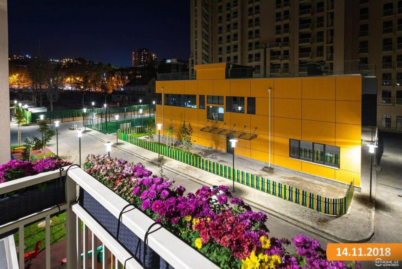 Sol'S M2 White Modern Apartments Tiflis Dış mekan fotoğraf